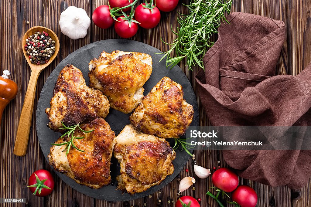 Cuisses de poulet - Photo de Poulet - Viande blanche libre de droits