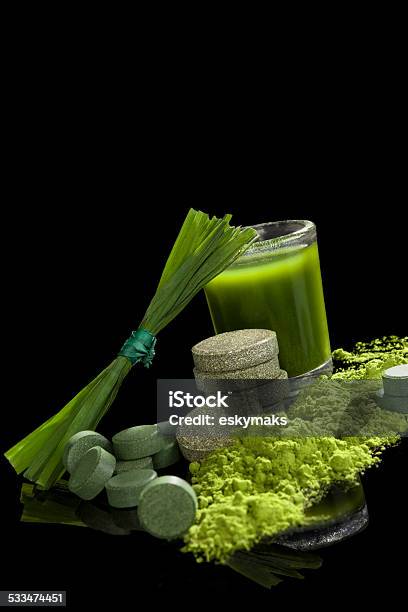 Detox Green Food Supplements Stock Photo - Download Image Now - 2015, Algae, Alternative Medicine