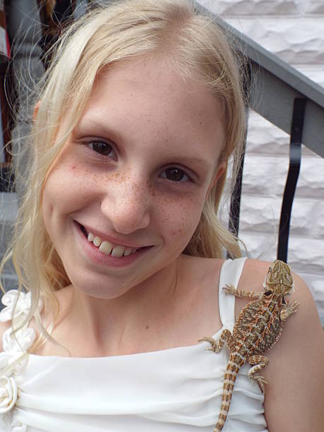 istock Girl and her pet 533535629