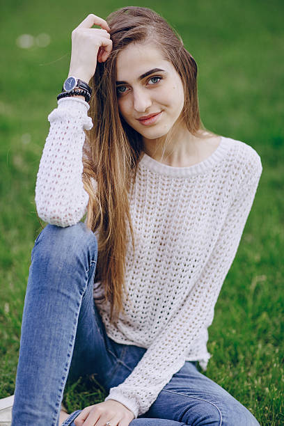 istock girl in the cafe 533553868