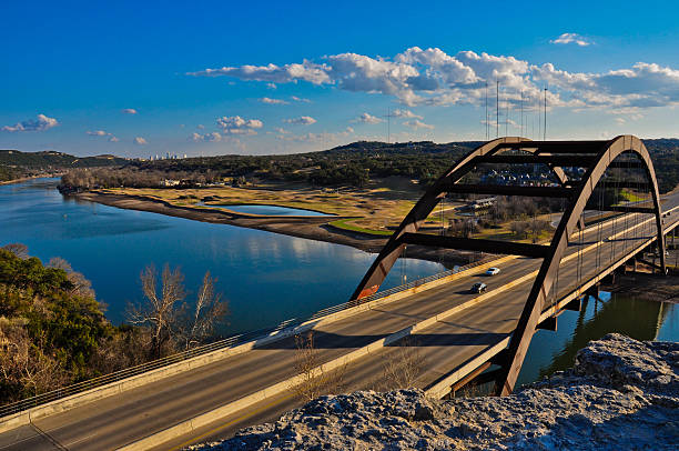 istock Austins Loop 360 Bridge Pennybacker on a nice Blue Day 533553883