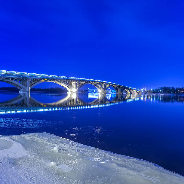 istock winter Kyiv metro bridge at night 533671705