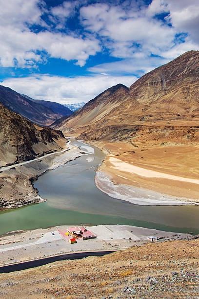 istock Confluence of Zanskar and Indus rivers 533695493