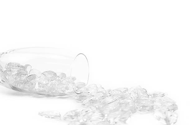 istock pink hearts glass  on white background 533697889