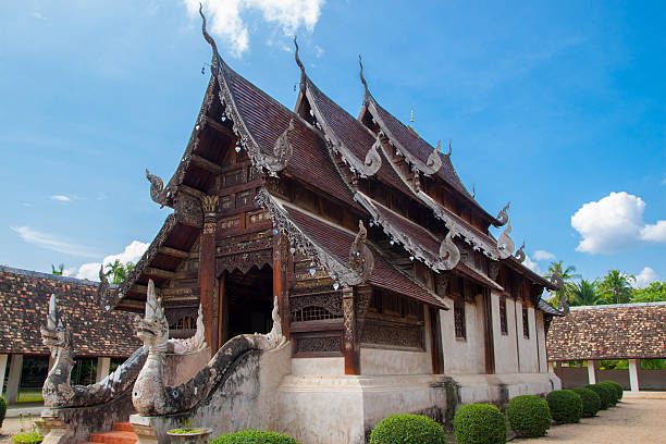 istock Landmark wat Ton Kain 700 years 533701262
