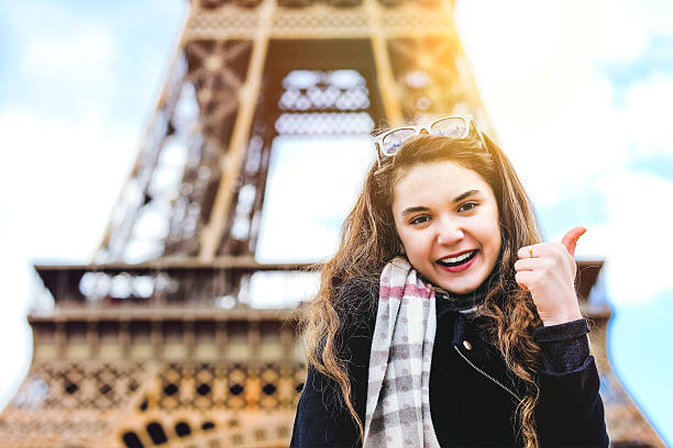 istock Thumbs up for my vacation in Paris 533722326