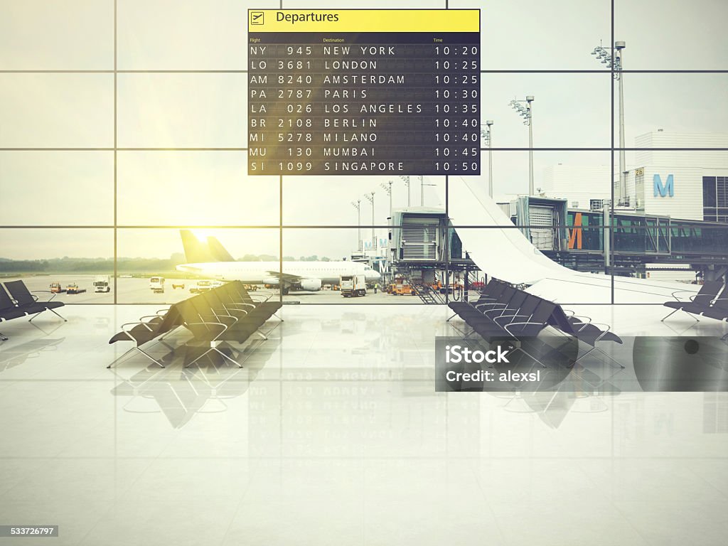 Flughafen Abreise Zeitplan - Lizenzfrei Ankunfts- und Abfahrtstafel Stock-Foto