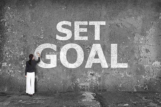 istock Woman drawing set goal 533745473