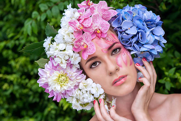 istock girl in a wreath 533777743