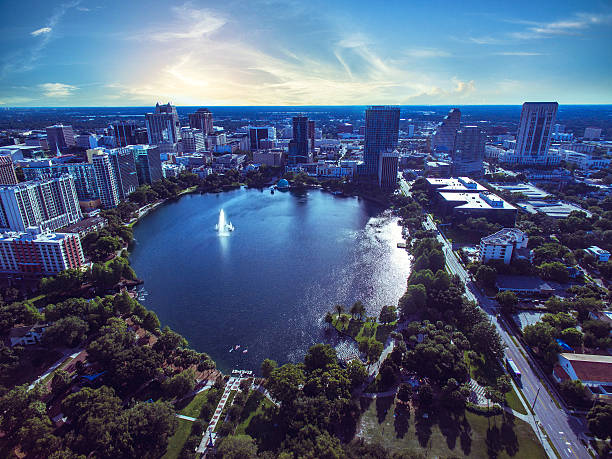 istock Lake Eola in Orlando Florida 533848114