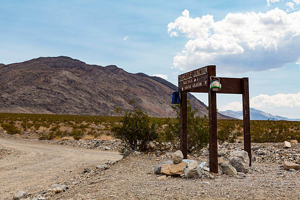 istock Teakettle Junction, Death Valley National Park 533864656