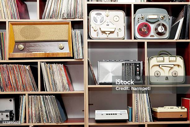 Vintage Radio Foto de stock y más banco de imágenes de Retro - Retro, Radio - Electrónica de audio, Anticuado