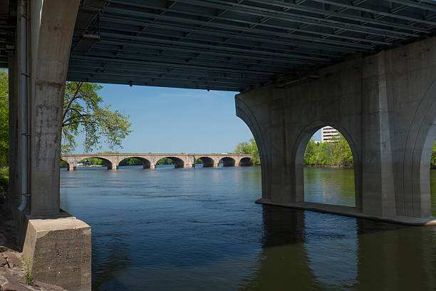 istock Founders Bridge over the Connecticut River in Hartford. 533895648