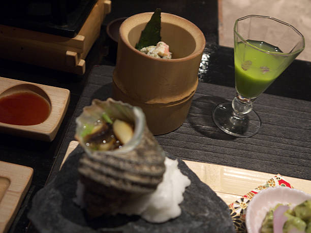 istock Japanese kaiseki meal 533903046