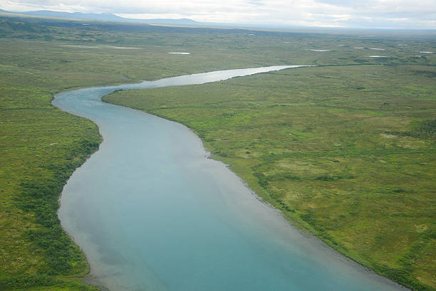 alaska aerial view - katmai peninsula imagens e fotografias de stock