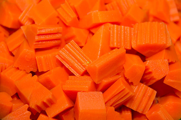 istock Sliced cooked canned carrots 533921058