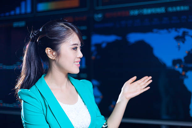 istock Asian successful office lady explaining digital chart and figures report 533958407