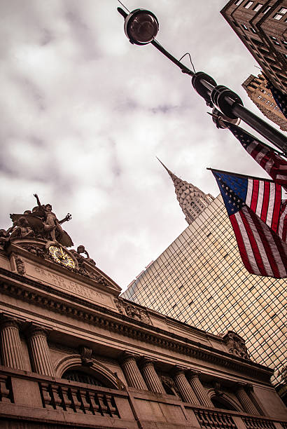 grand central terminal, a new york city - chrysler building grand central station built structure midtown manhattan foto e immagini stock