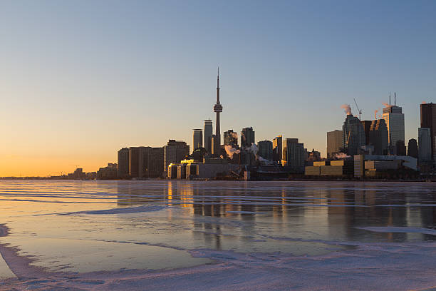 istock Toronto Skyline at Sunset in the Winter 533959239