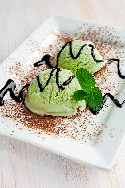 istock Green pistachio ice cream scoops 533984716