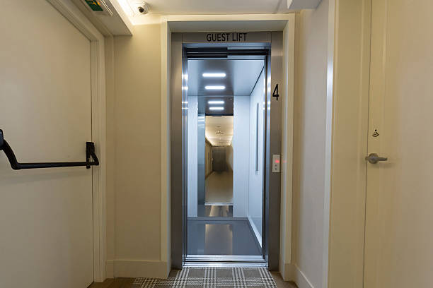 istock Open elevator door in hotel lobby 533987276