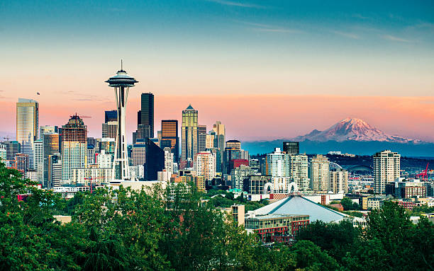 istock Seattle Skyline and Mount Rainier at Sunset 534002257