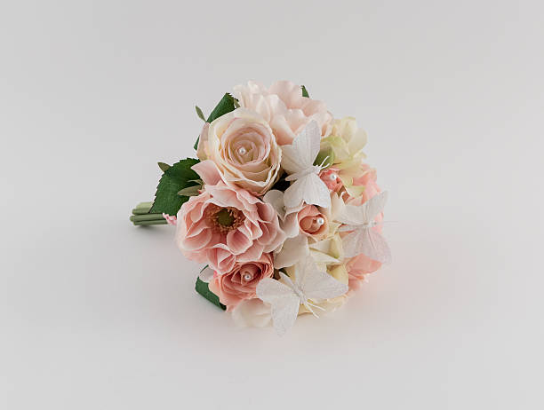 istock Elegant Soft Pink and Cream Bouquet 534004692