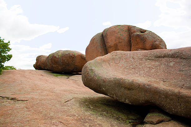 istock Elephant Rocks State Park in Missouri 534046535