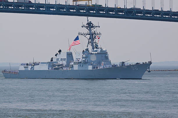 뉴욕 차대 연구주 2016, 파괴자 uss 베인브리지 (ddg 96). - staten island new york harbor sea harbor 뉴스 사진 이미지