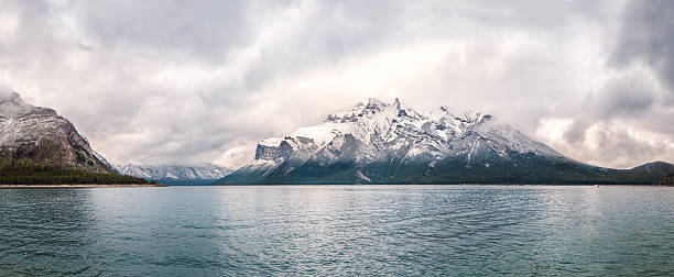istock The Canadian Rockies mountains 534052670