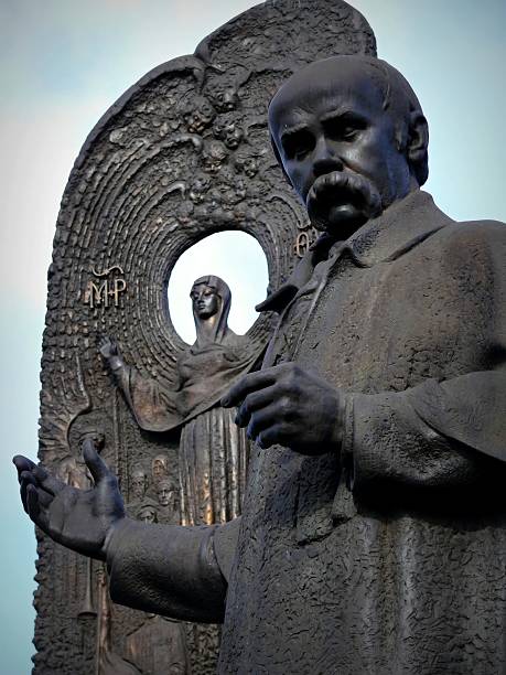 istock Shevchenko monument in the center 534053266