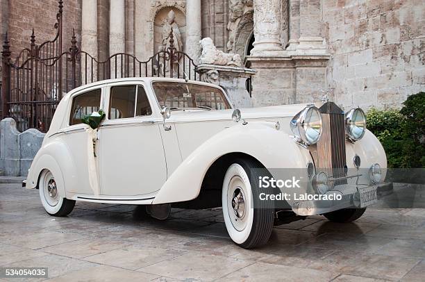 Rolls Royce Foto de stock y más banco de imágenes de Rolls Royce - Rolls Royce, 2015, Boda