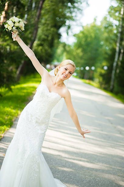 istock Portrait beautiful bride with a wedding bouquet 534055224