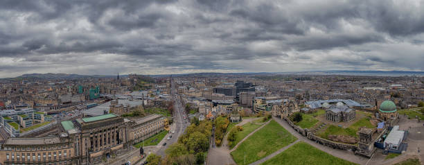 ciudad de edimburgo - west end fotografías e imágenes de stock