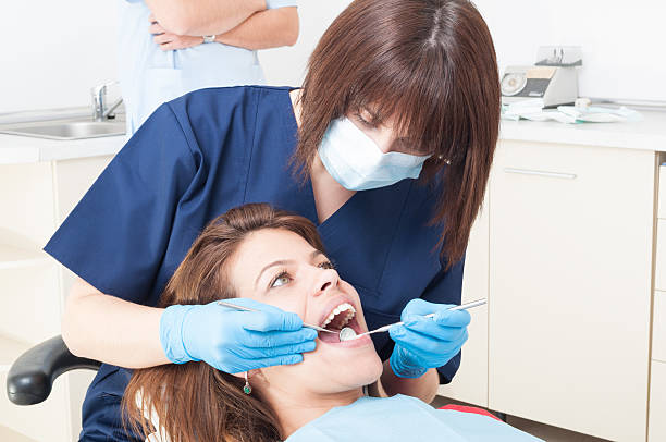 istock Oral hygienist at work 534076511