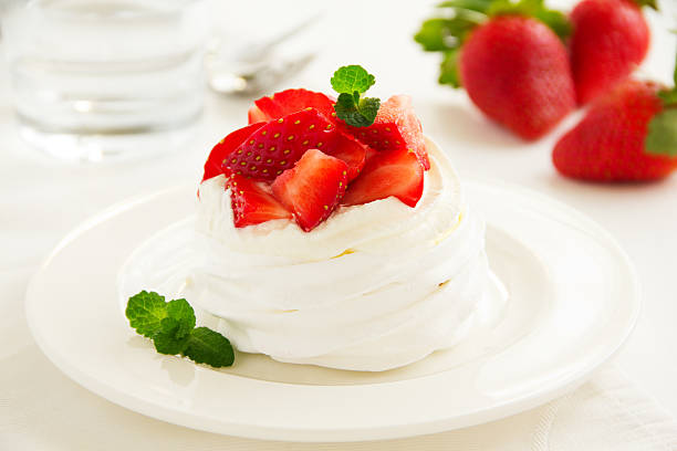 istock Cake with strawberries and strawberry jam. 534081523