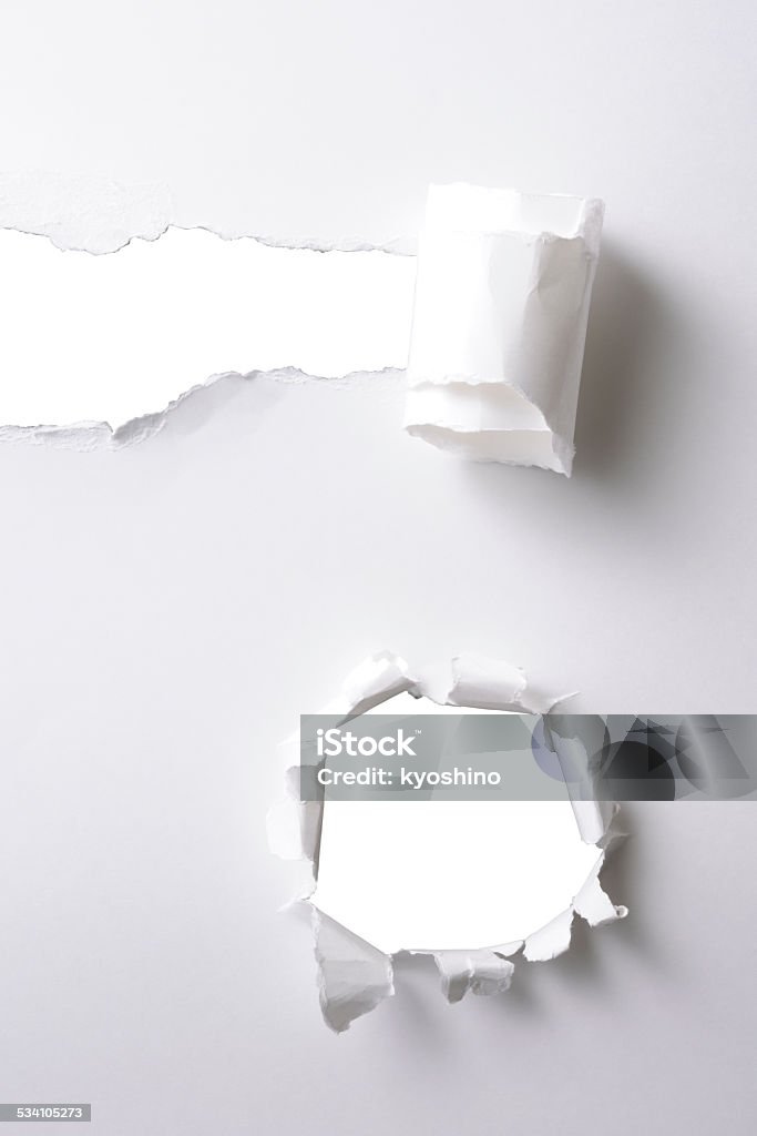2 つの穴に白色用紙 - 2015年のロイヤリティフリーストックフォト