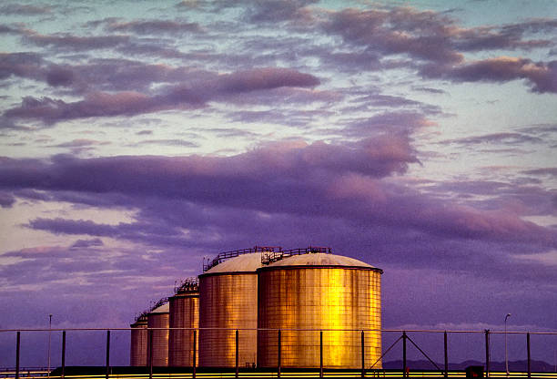 istock Oil Industry Storage Tanks 534119918