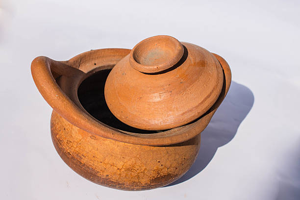 istock Clay pot of a community 534198903