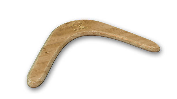 boomerang in legno - aborigine australian culture boomerang isolated foto e immagini stock