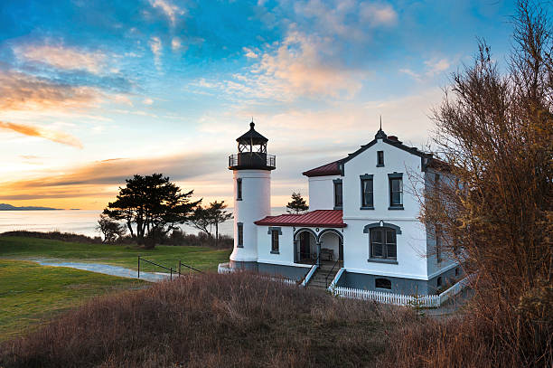 Admiralty Head Lighthouse The Admiralty Head Light is a lighthouse located in Fort Casey State Park near Coupeville on Whidbey Island, Washington State. fort photos stock pictures, royalty-free photos & images