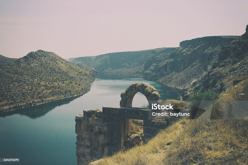 Rumkale and Firat River Old ruins of a castle from 12th century on the Firat River in Halfeti, Gaziantep, Turkey Mesopotamian Stock Photo