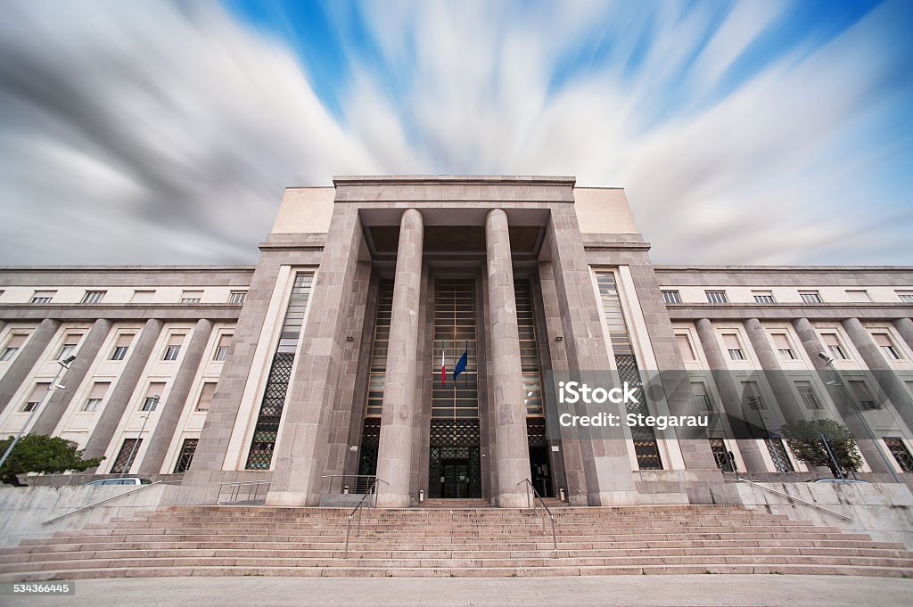 Gerichtsgebäude in Cagliari, Sardinien - Lizenzfrei Gerichtsgebäude Stock-Foto