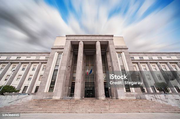 Gerichtsgebäude In Cagliari Sardinien Stockfoto und mehr Bilder von Gerichtsgebäude - Gerichtsgebäude, Italien, Gerichtssaal