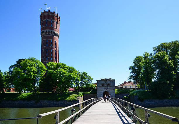 ponte vecchio in kalmar città - kalmar foto e immagini stock