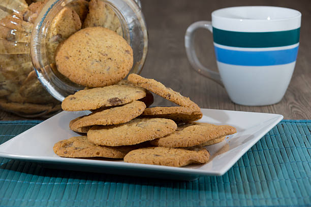 cookie-файлы - jar apple biscuit napkin стоковые фото и изображения