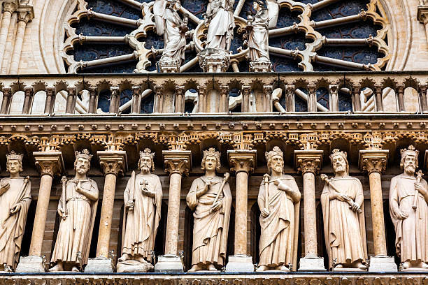 kings fassade rose kathedrale von notre dame paris, frankreich - rose window ile de la cite paris france notre dame stock-fotos und bilder