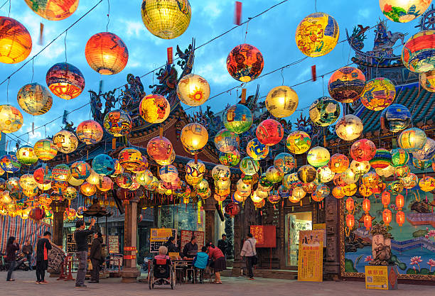 pu ji temple lantern festival - 元�宵節 個照片及圖片檔