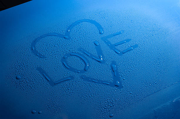 istock Valentine 's Day Love heart made by water bubbles 534420893