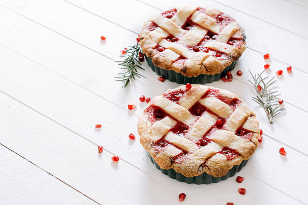istock Sweet tart cake with pomegranate 534427675